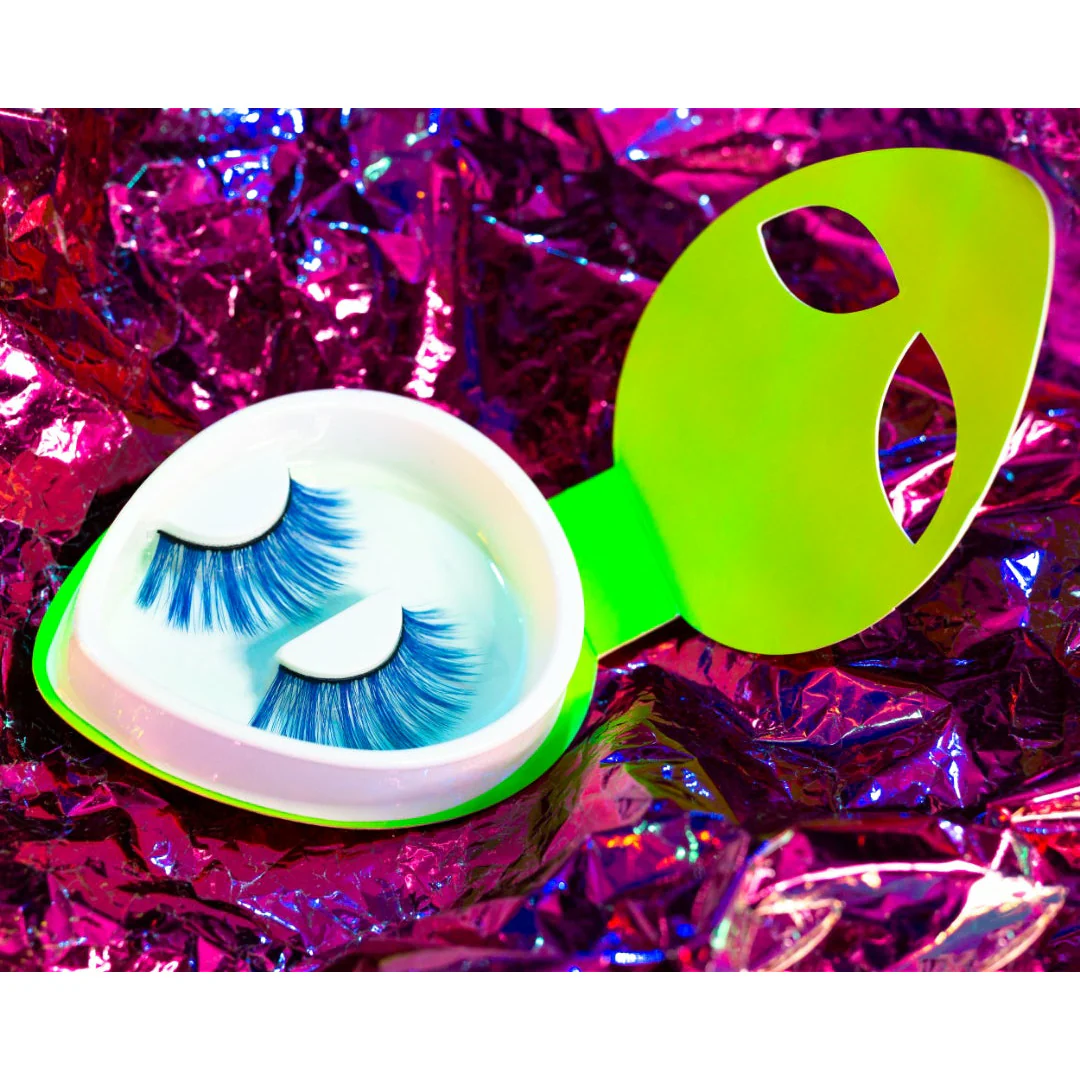 UFO | SFX Glow-In-The-Dark Lashes - Image 3